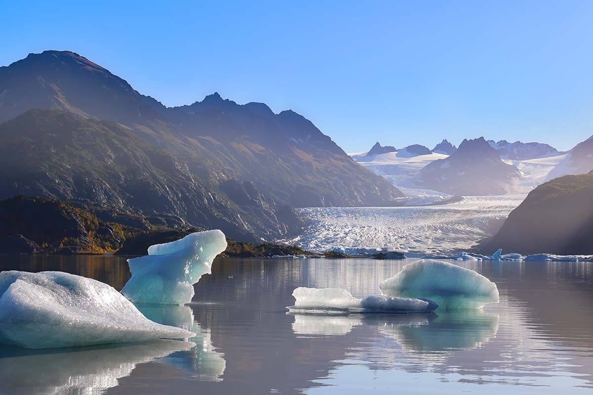 Grewingk Glacier Lake with turquoise water and icebergs
